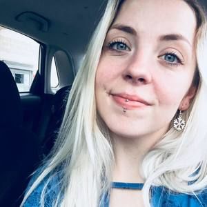 Meet your Posher, Deanna